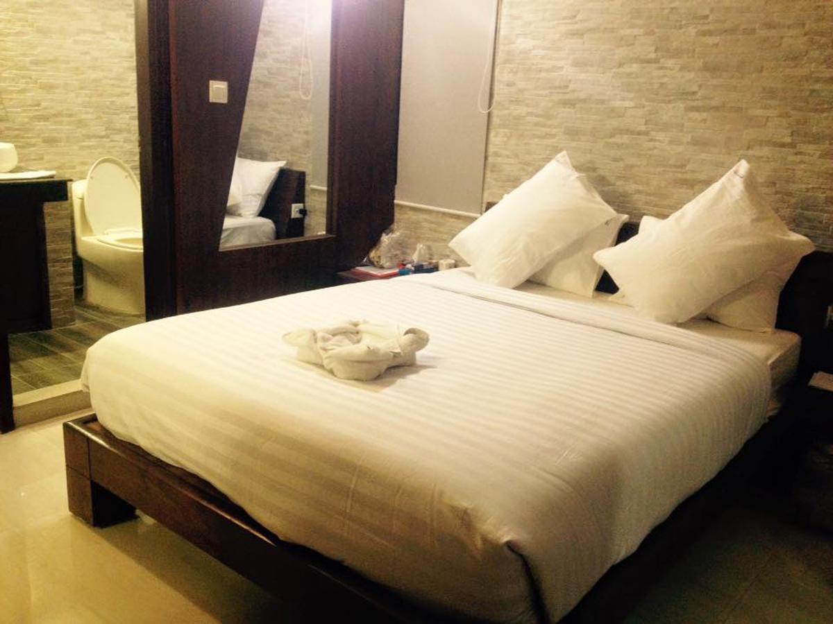 Neeshorgo Hotel & Resort Cox's Bazar Esterno foto