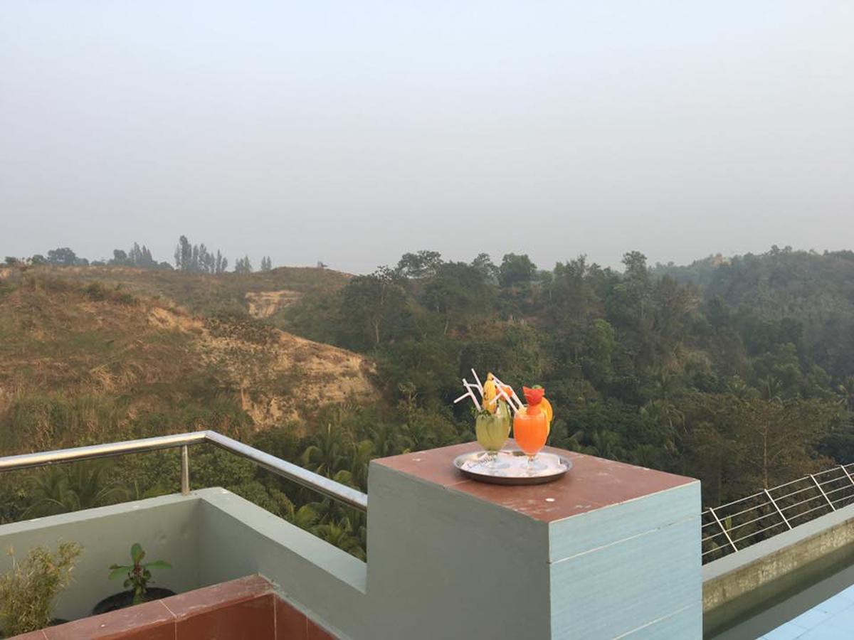 Neeshorgo Hotel & Resort Cox's Bazar Esterno foto