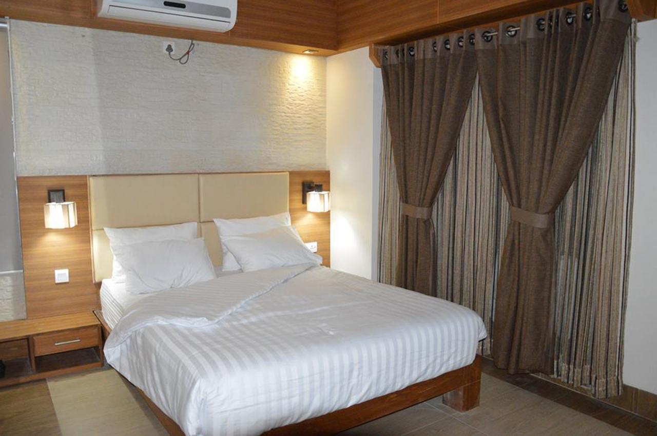 Neeshorgo Hotel & Resort Cox's Bazar Esterno foto