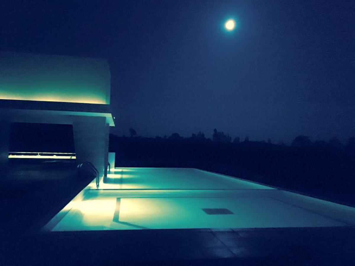Neeshorgo Hotel & Resort Cox's Bazar Esterno foto