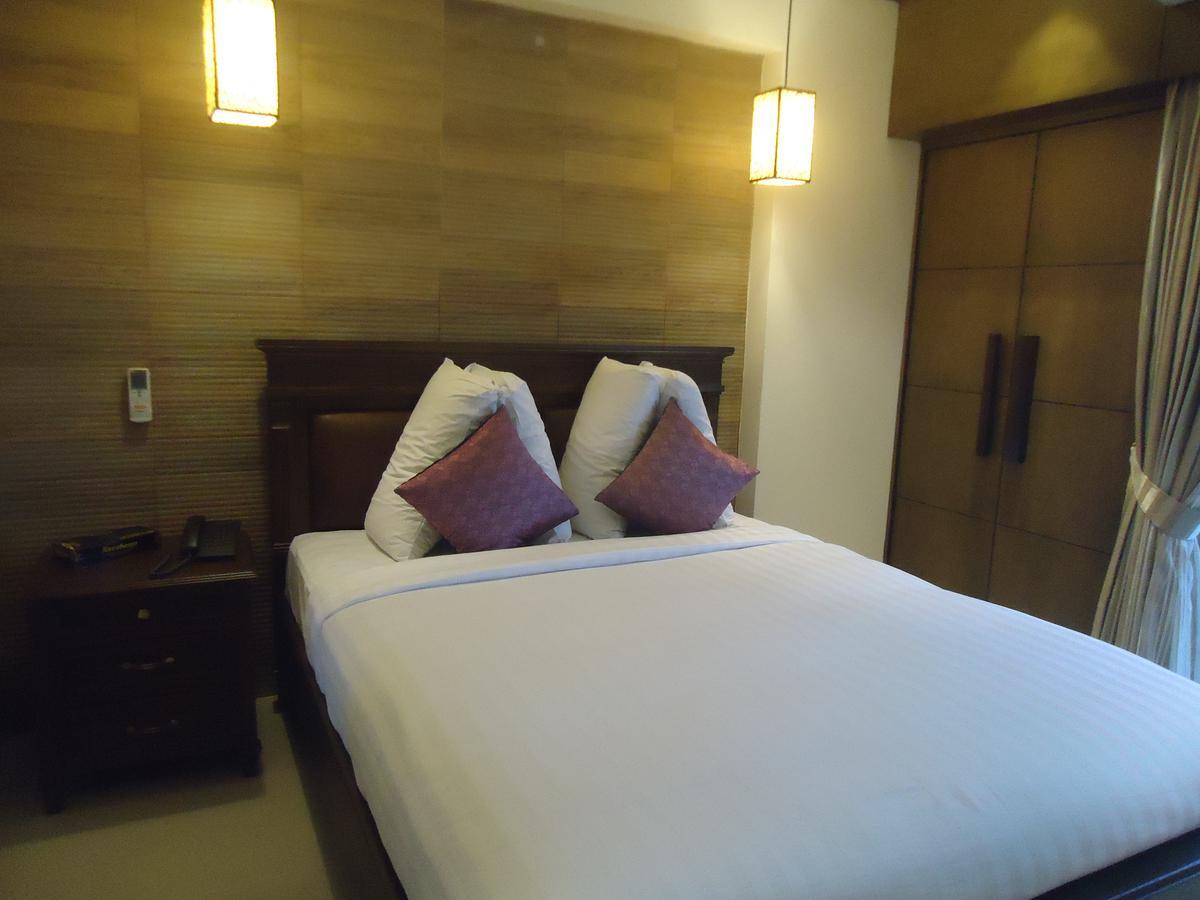 Neeshorgo Hotel & Resort Cox's Bazar Esterno foto