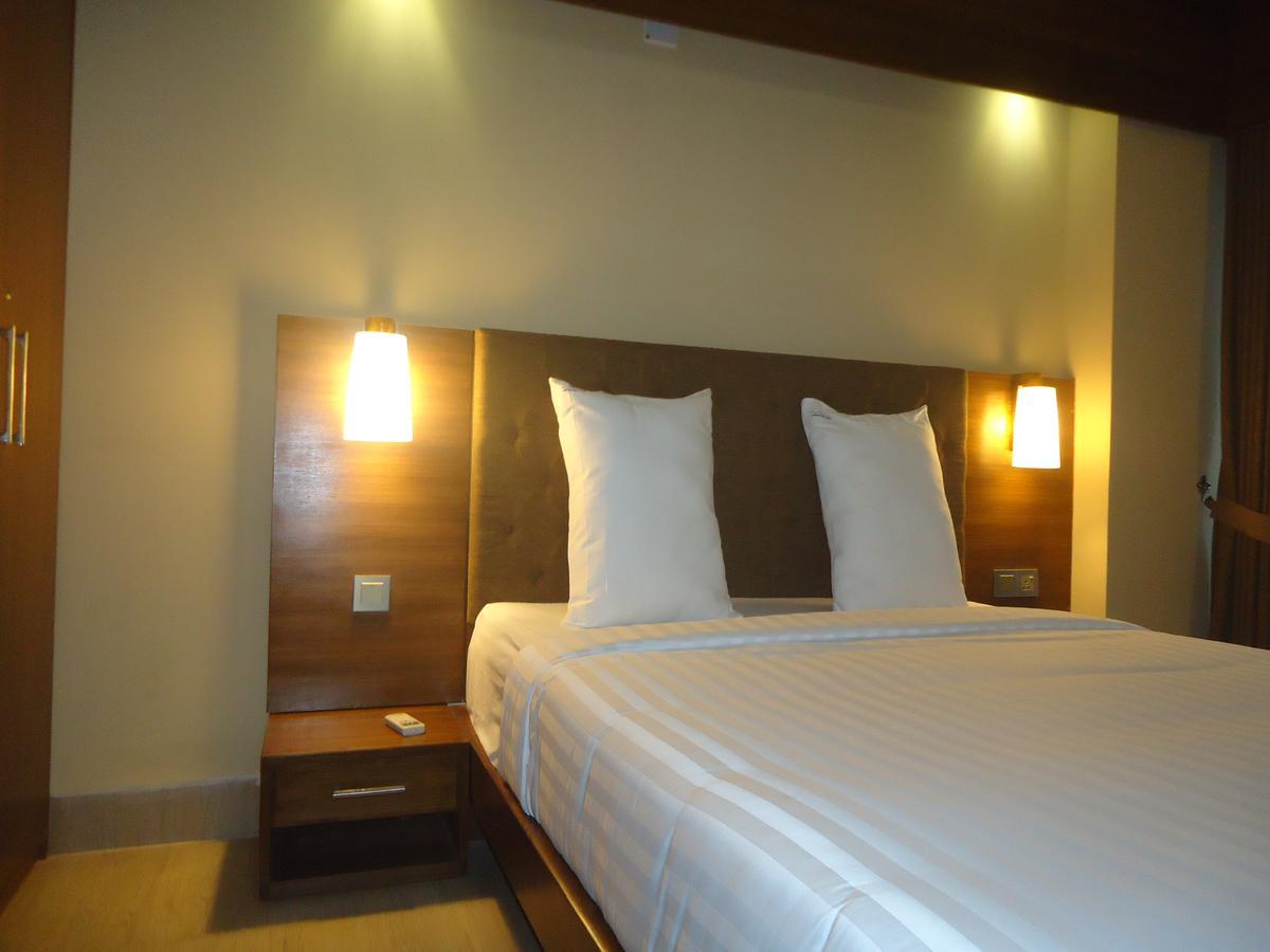 Neeshorgo Hotel & Resort Cox's Bazar Esterno foto