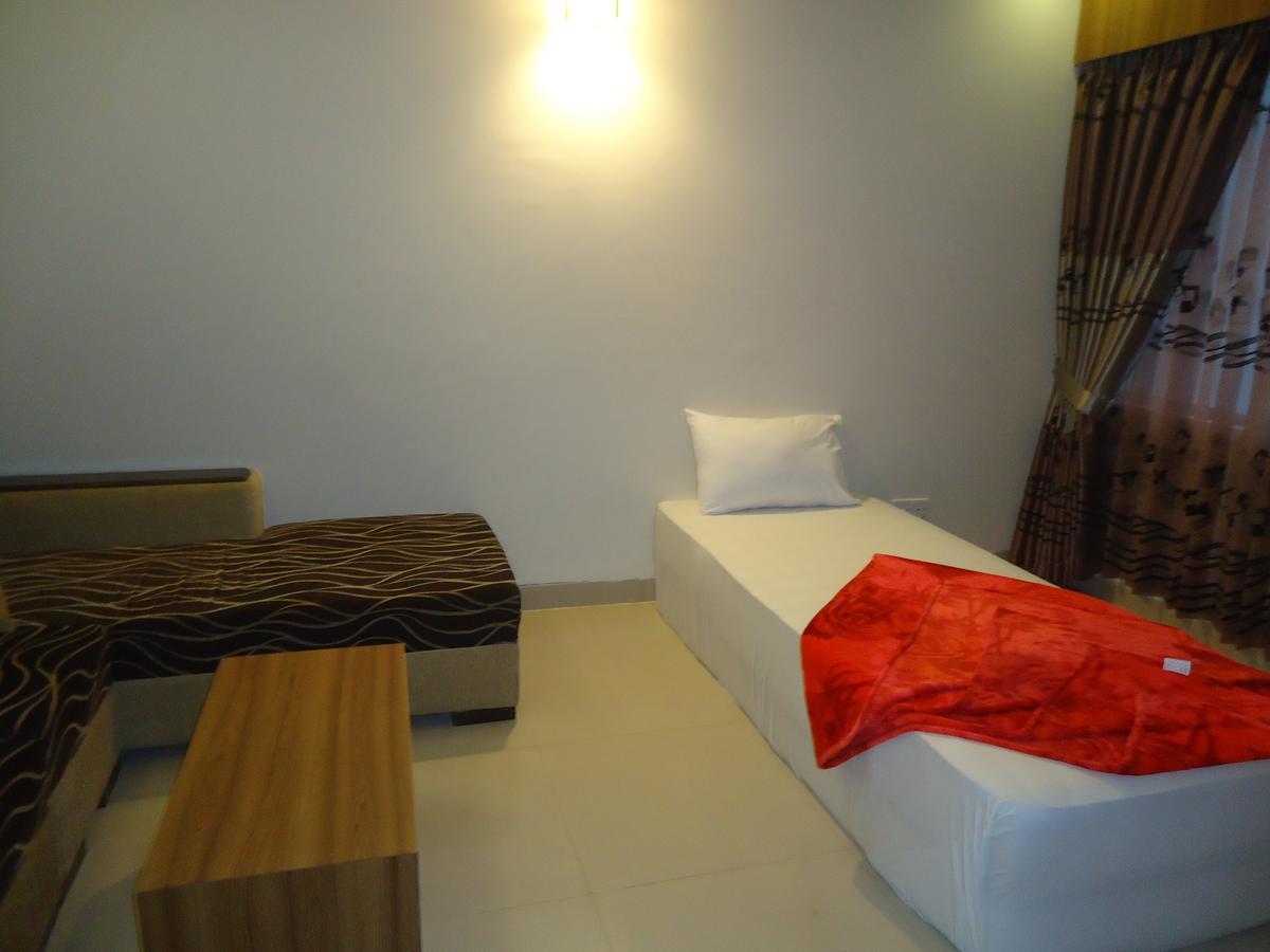 Neeshorgo Hotel & Resort Cox's Bazar Esterno foto