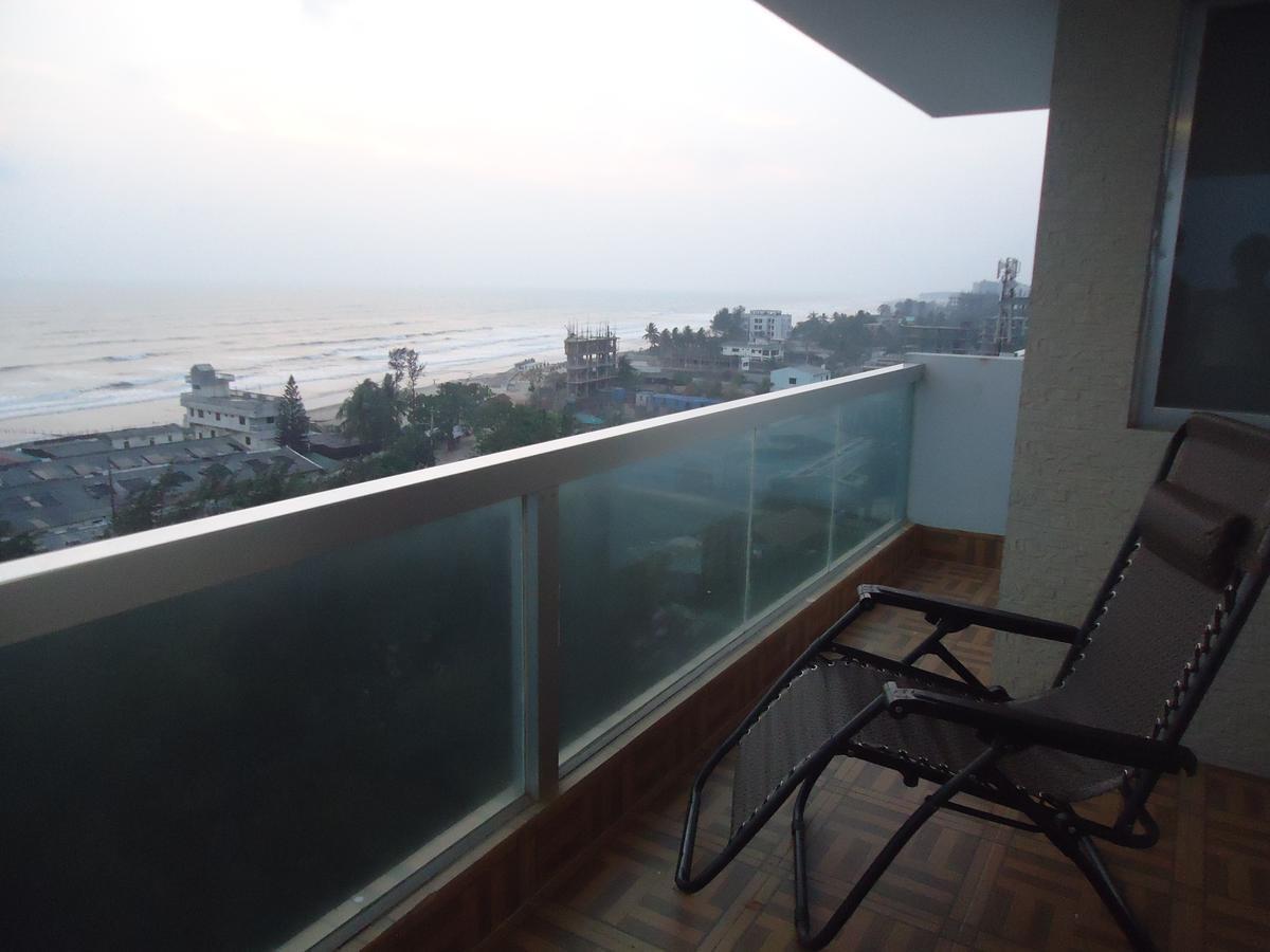 Neeshorgo Hotel & Resort Cox's Bazar Esterno foto